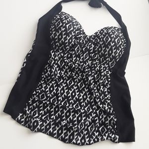 Merona swim top in very good condition